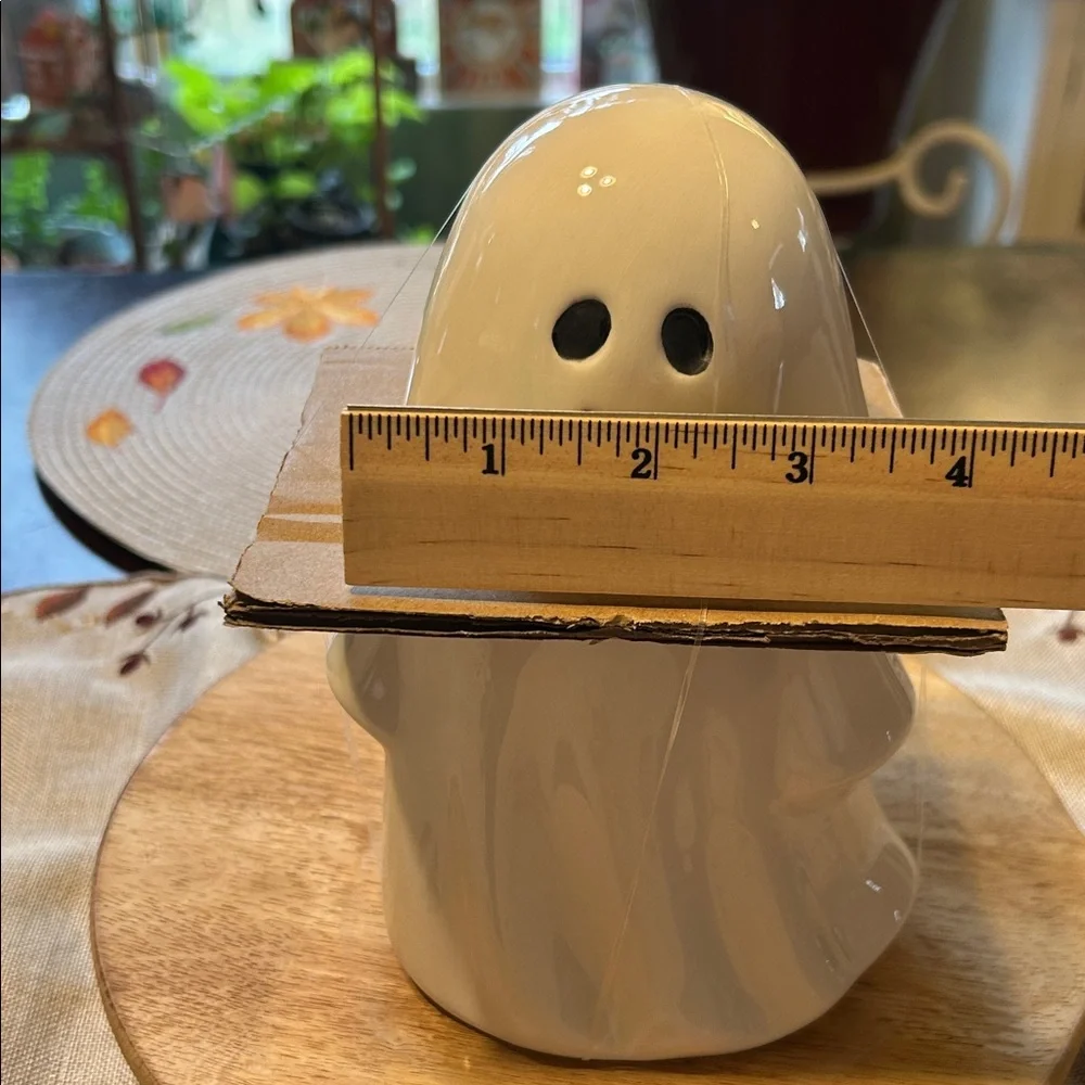 Mini Ghost Cookie Candy Spooky Treats Jar NWT Partially Packed Smiling Ghost